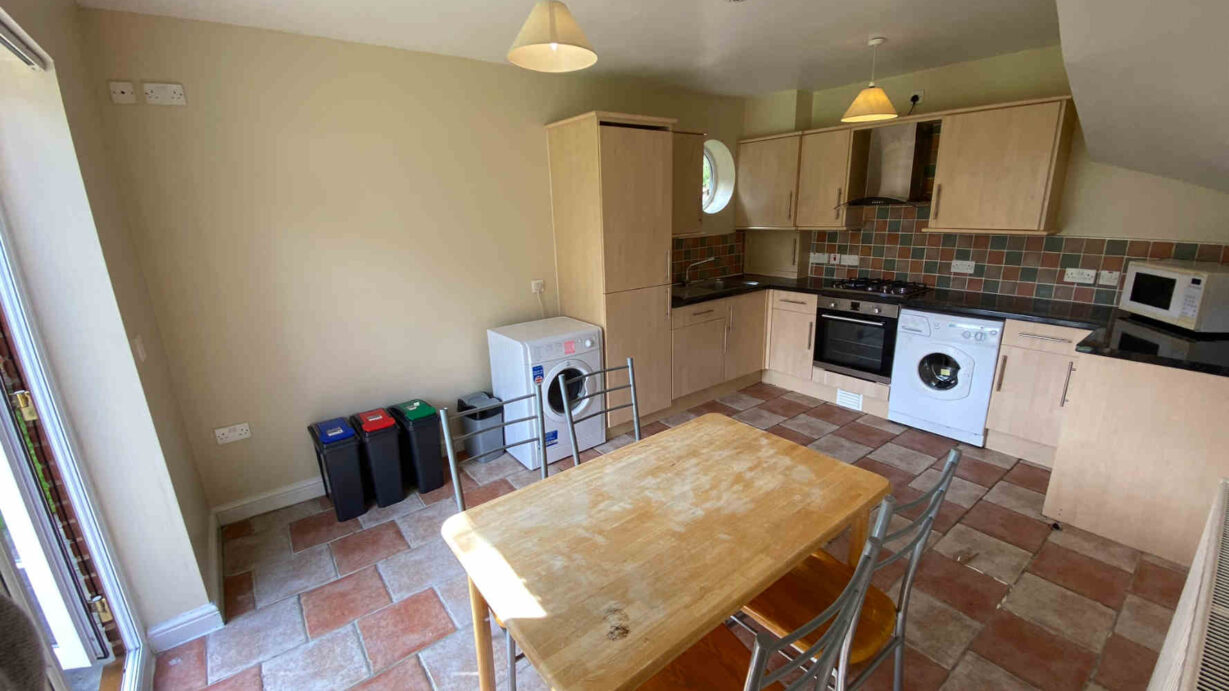 188a Ladybarn Lane, Fallowfield, Manchester, M14 6RW DMK Properties